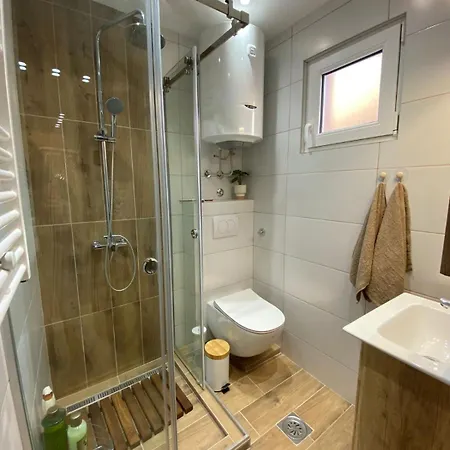 Daire Kapetan-misa *